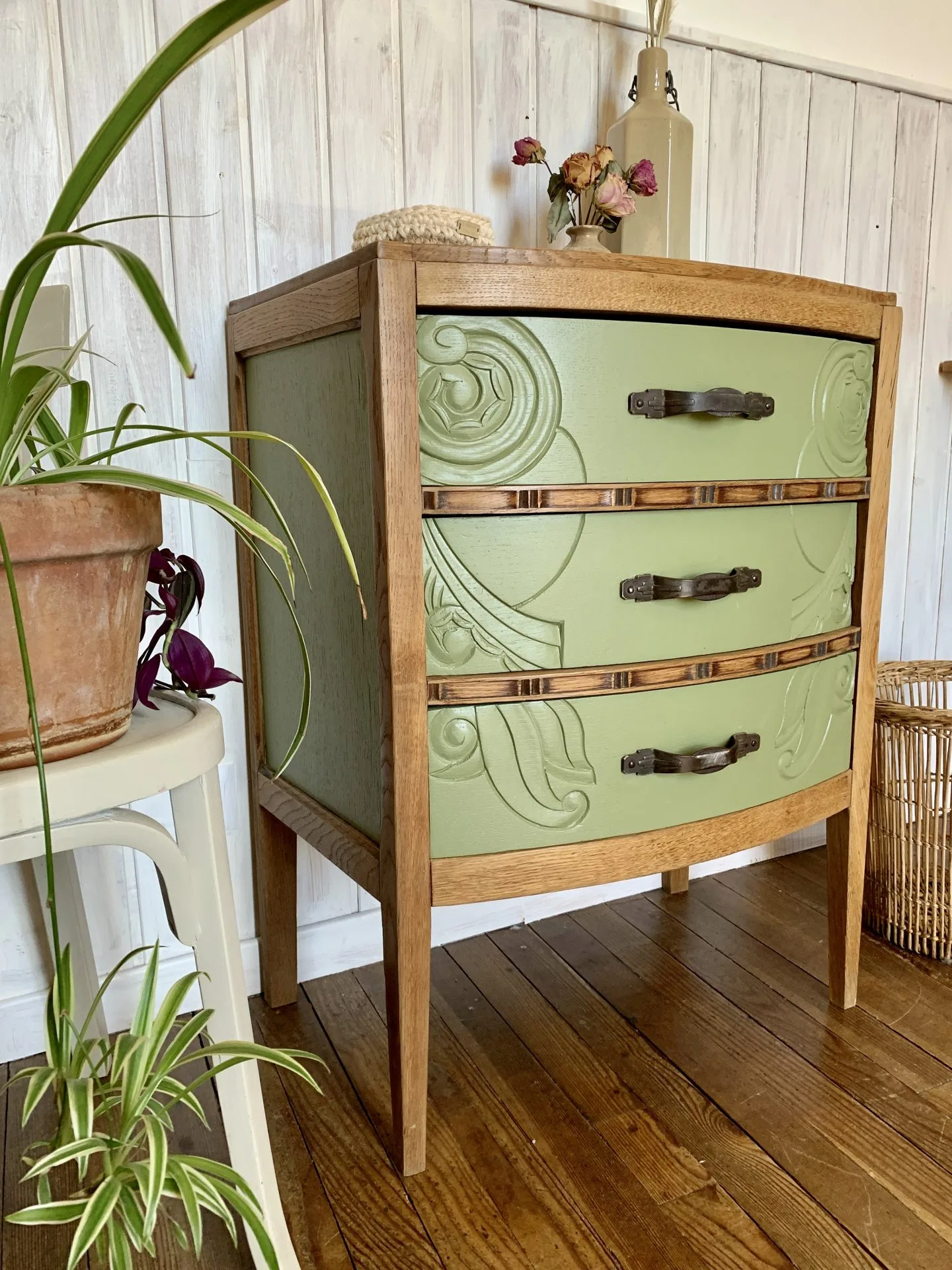 commode art déco en chene déco d'avant décorer votre intérieur de manière responsable